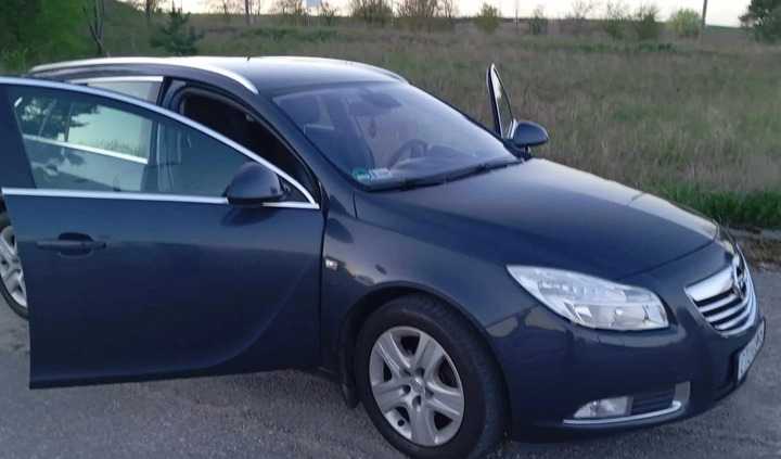 Opel Insignia cena 19300 przebieg: 320000, rok produkcji 2009 z Tuchola małe 56